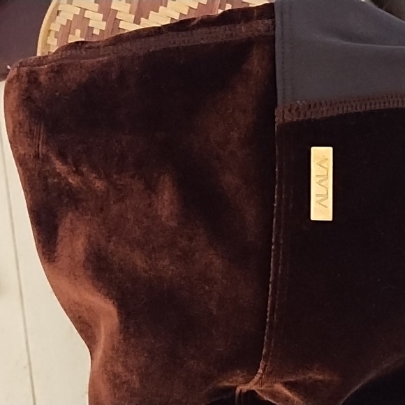 Alala New With Sticker Maroon Velvet Leggings With Black Nylon Side Stripes - Picture 7 of 10